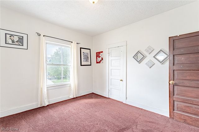 9913 Rosehill Avenue, Cleveland, OH 44104