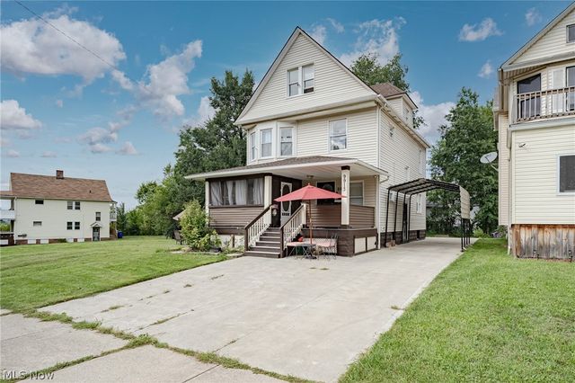 9913 Rosehill Avenue, Cleveland, OH 44104