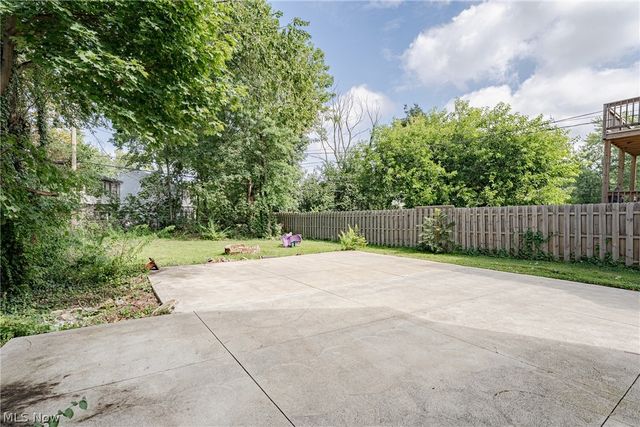 9913 Rosehill Avenue, Cleveland, OH 44104