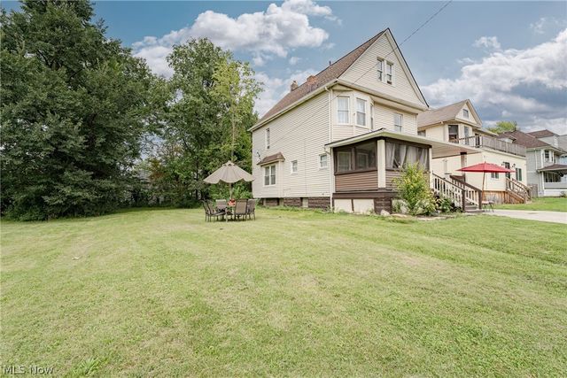 9913 Rosehill Avenue, Cleveland, OH 44104