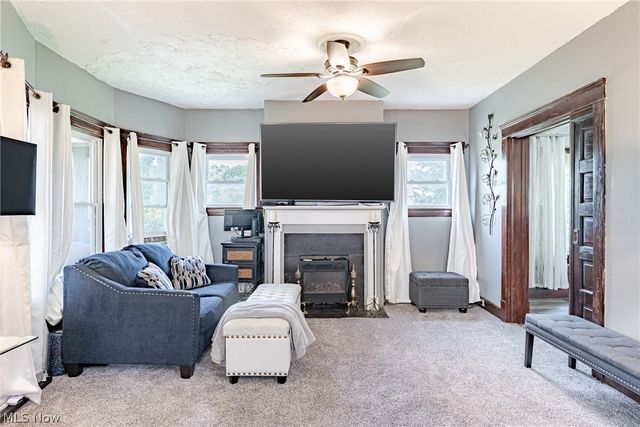9913 Rosehill Avenue, Cleveland, OH 44104