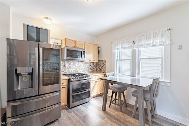 9913 Rosehill Avenue, Cleveland, OH 44104