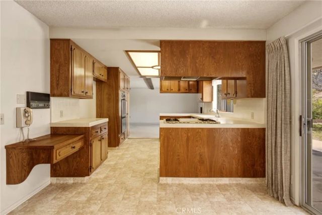 1716 Greenbriar Road, Glendale, CA 91207