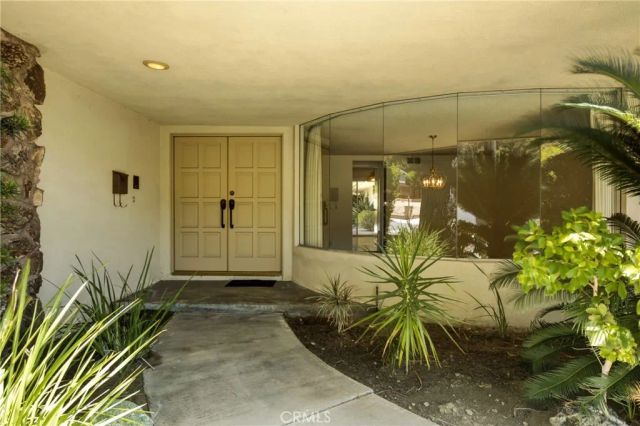1716 Greenbriar Road, Glendale, CA 91207