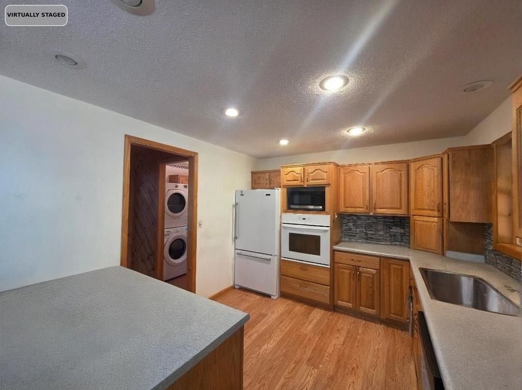 Image 11 of property listing at 772 5th Ave., Cumberland, WI 54829