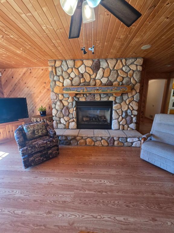 Image 18 of property listing at 772 5th Ave., Cumberland, WI 54829