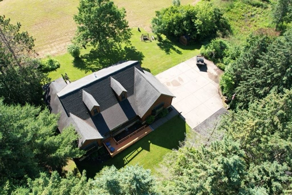 Image 39 of property listing at 772 5th Ave., Cumberland, WI 54829
