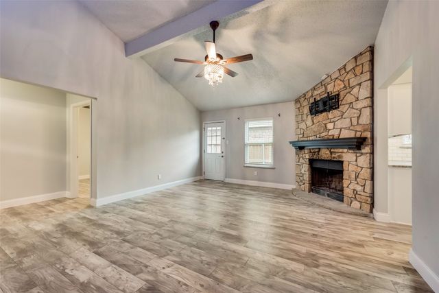 1002 Canary Lane, Mansfield, TX 76063