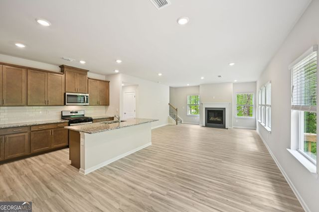 64 Bur Oak Boulevard, Dawsonville, GA 30534