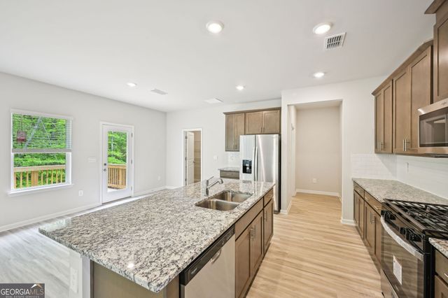 64 Bur Oak Boulevard, Dawsonville, GA 30534