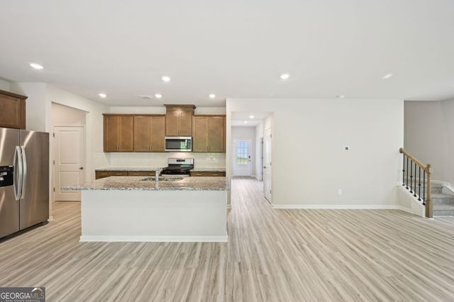 64 Bur Oak Boulevard, Dawsonville, GA 30534
