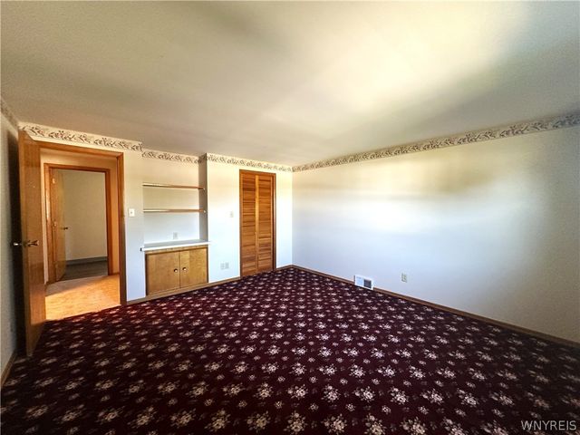75 Caprice Drive, Cheektowaga, NY 14227