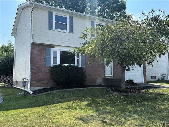 75 Caprice Drive, Cheektowaga, NY 14227