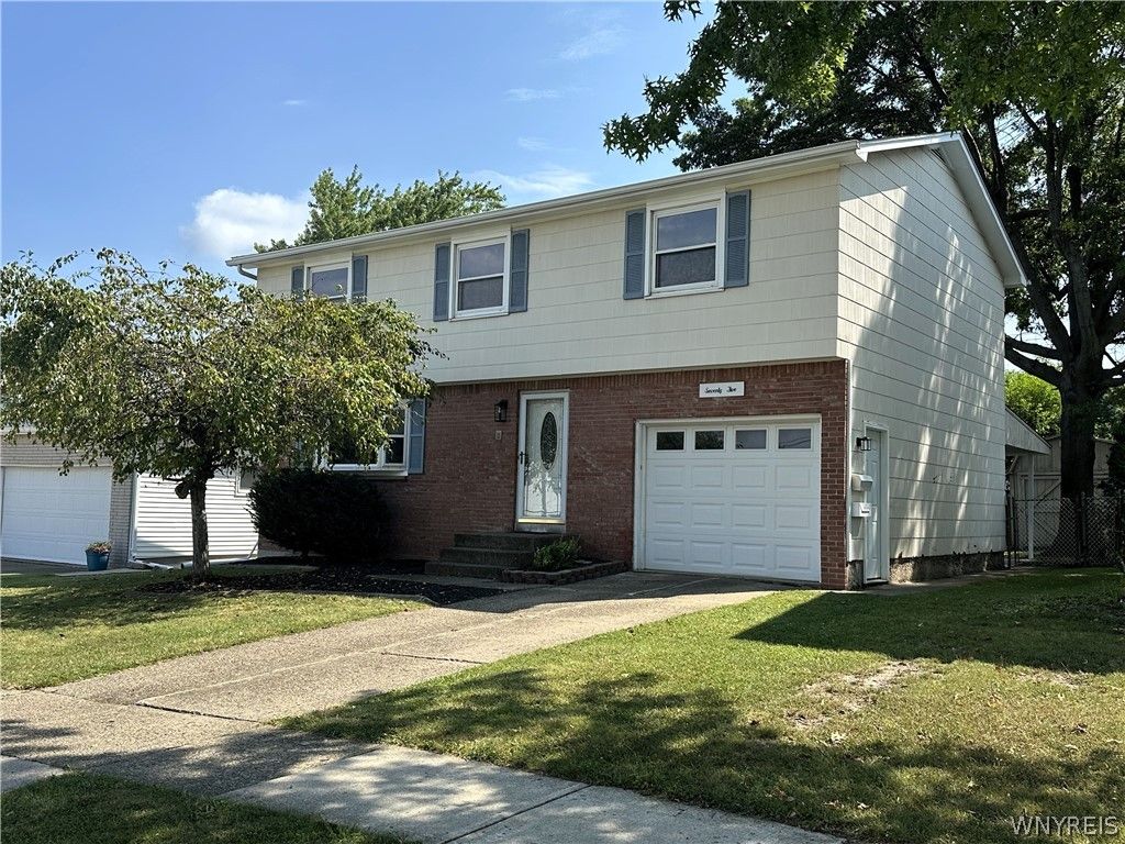 75 Caprice Drive, Cheektowaga, NY 14227