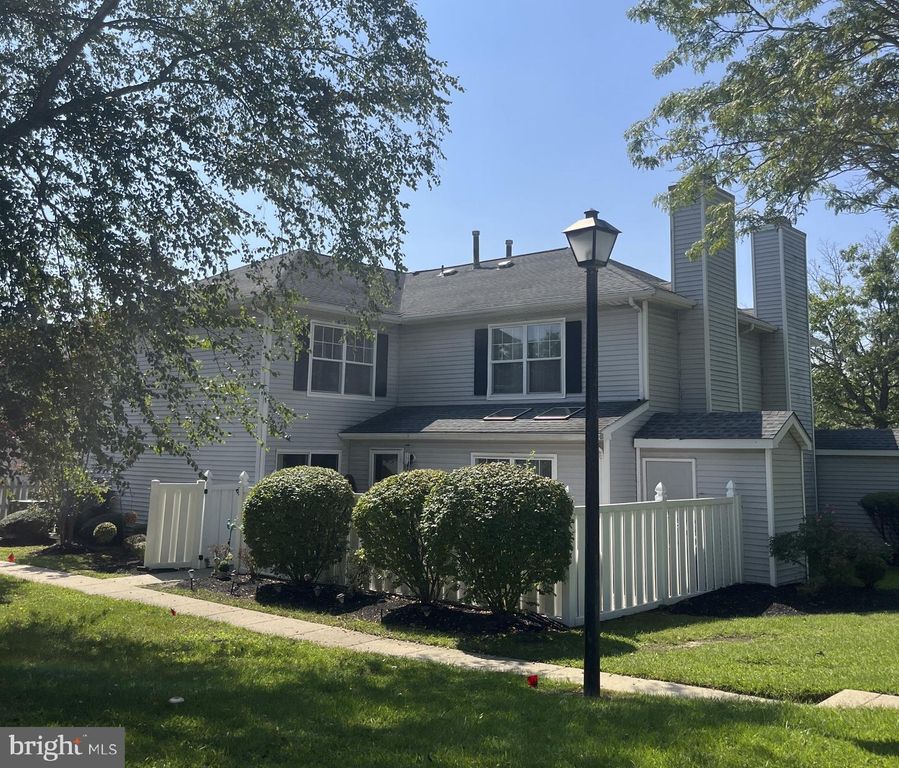 25 CARAWAY CT, WEST DEPTFORD, NJ 08086 — exterior