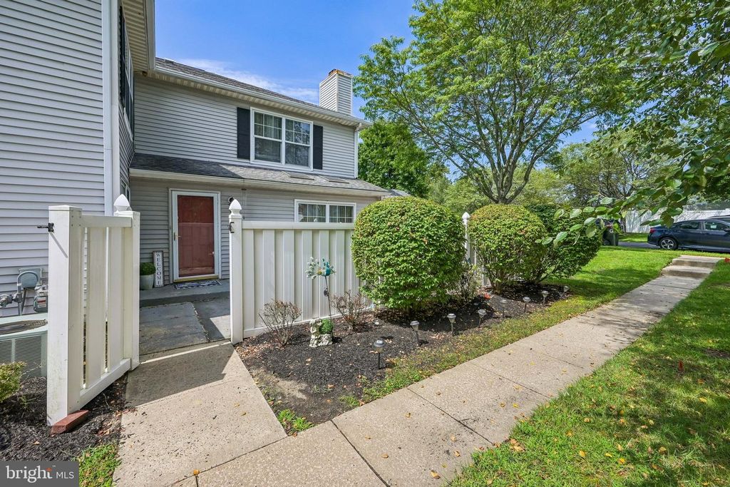25 CARAWAY CT, WEST DEPTFORD, NJ 08086 — photo 4