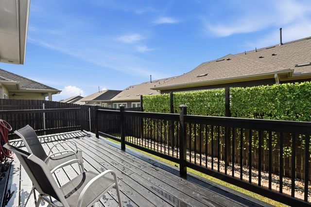 166 Twistleaf DR, Buda, TX 78610