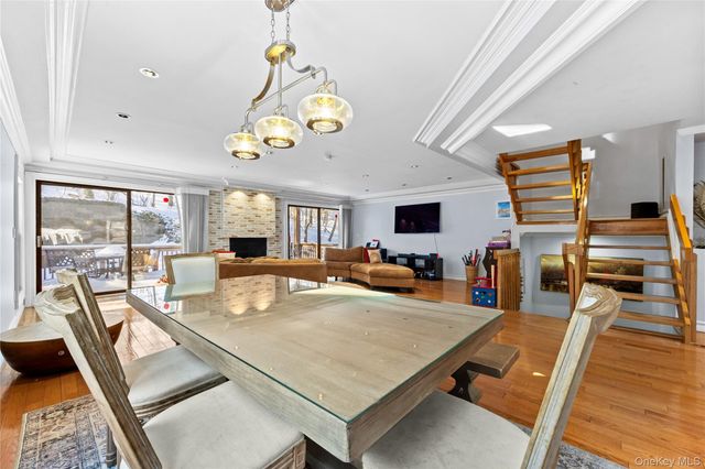 4 John Bean Court, Port Washington, NY 11050