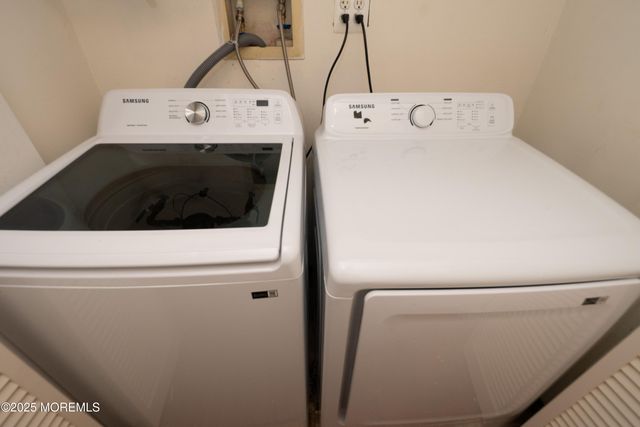 32 Lafayette Court, North Brunswick, NJ 08902