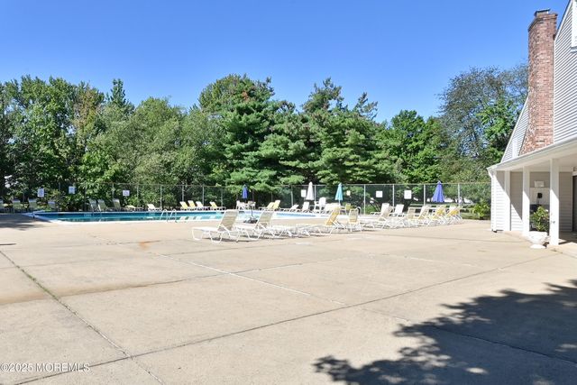 32 Lafayette Court, North Brunswick, NJ 08902