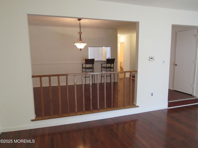 32 Lafayette Court, North Brunswick, NJ 08902