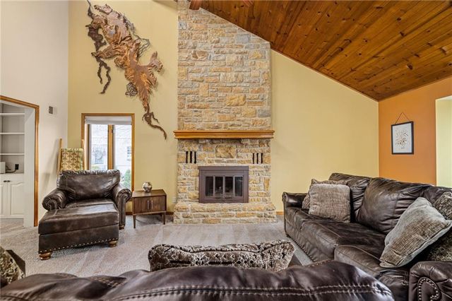 20414 Crickett Lane, Lenexa, KS 66220