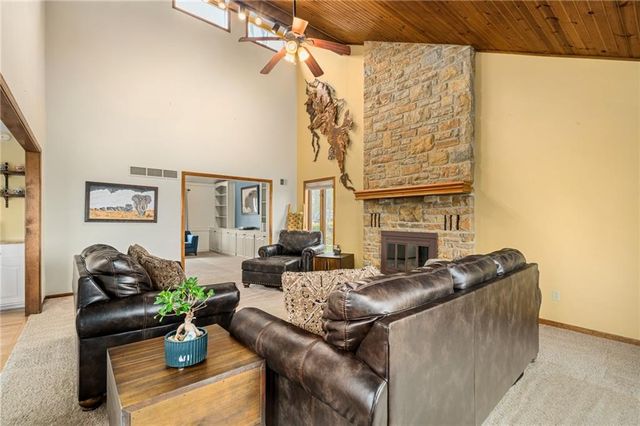 20414 Crickett Lane, Lenexa, KS 66220