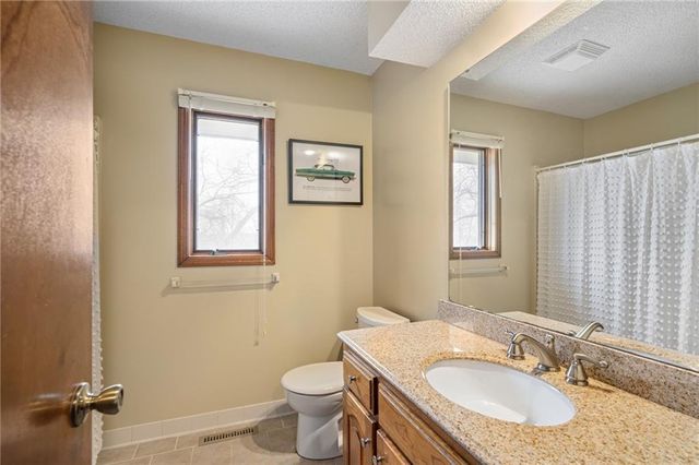 20414 Crickett Lane, Lenexa, KS 66220