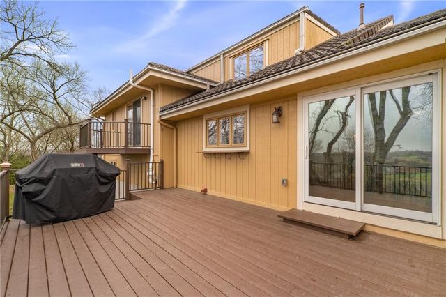 20414 Crickett Lane, Lenexa, KS 66220