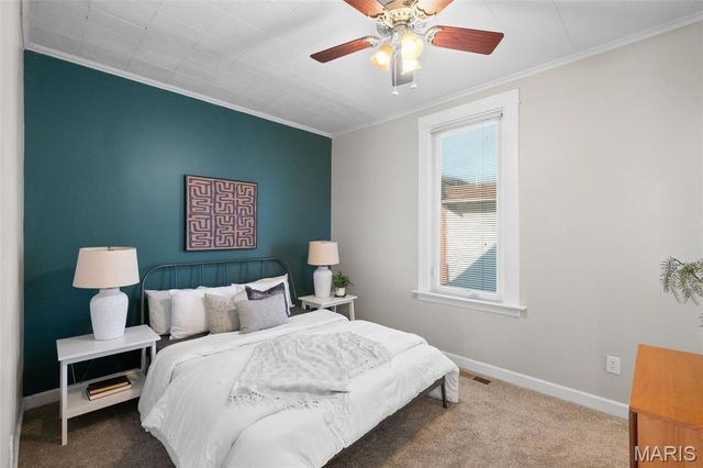 8925 Argyle Avenue, Overland, MO 63114