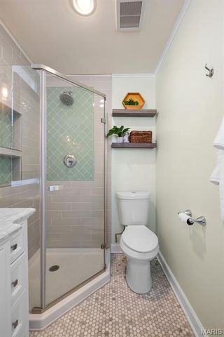 8925 Argyle Avenue, Overland, MO 63114