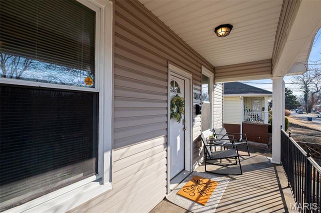 8925 Argyle Avenue, Overland, MO 63114