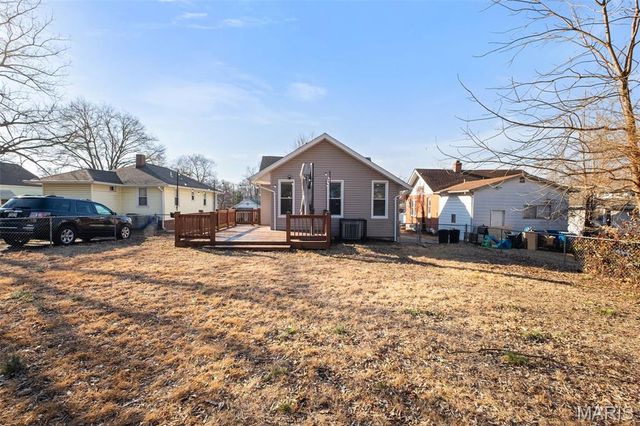 8925 Argyle Avenue, Overland, MO 63114