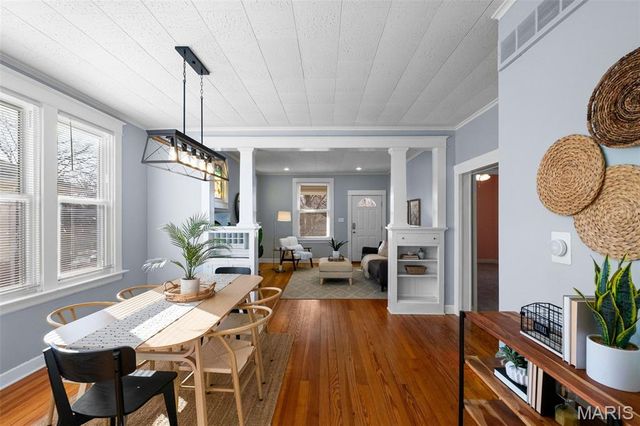 8925 Argyle Avenue, Overland, MO 63114