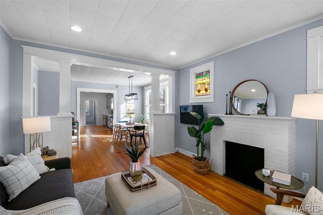 8925 Argyle Avenue, Overland, MO 63114