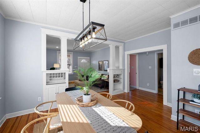 8925 Argyle Avenue, Overland, MO 63114