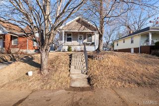 8925 Argyle Avenue, Overland, MO 63114