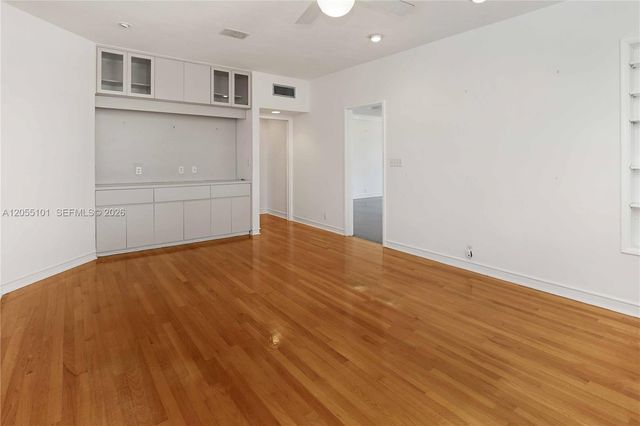 803 N Southlake Drive, Hollywood, FL 33019