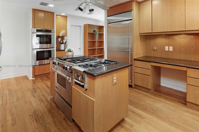 803 N Southlake Drive, Hollywood, FL 33019
