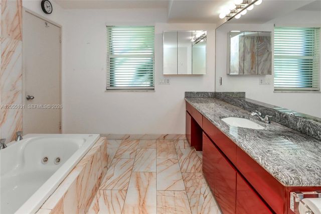 803 N Southlake Drive, Hollywood, FL 33019