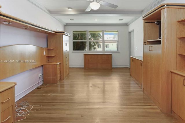 803 N Southlake Drive, Hollywood, FL 33019