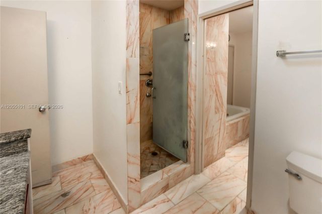 803 N Southlake Drive, Hollywood, FL 33019