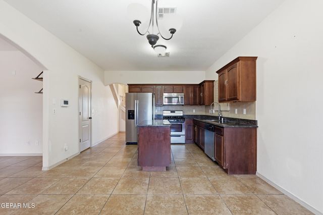 14698 JESUS ALMEIDA, El Paso, TX 79938