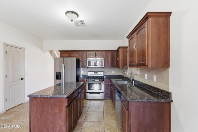 14698 JESUS ALMEIDA, El Paso, TX 79938