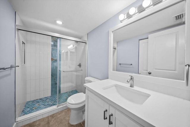 7530 SUNSHINE SKYWAY LANE S T30, St Petersburg, FL 33711