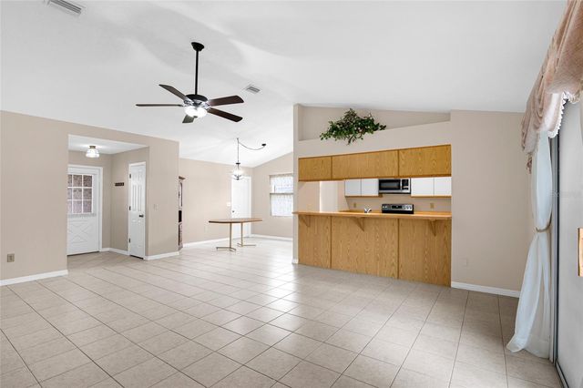 19 BARRINGTON DRIVE, Palm Coast, FL 32137