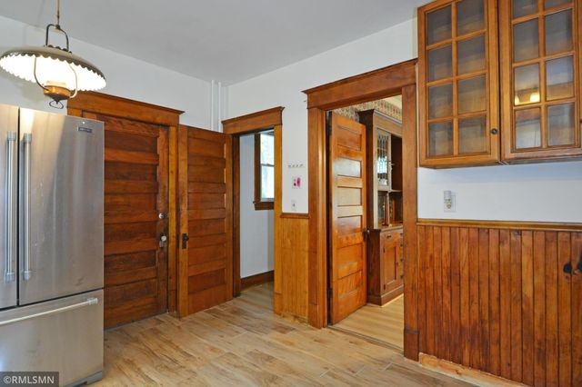 1195 Edgerton Street, Saint Paul, MN 55130