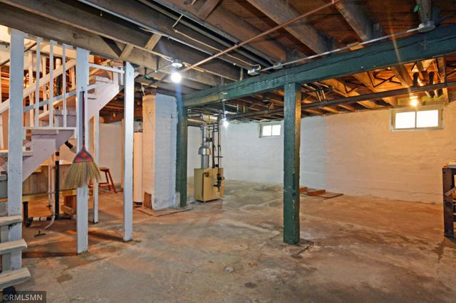 1195 Edgerton Street, Saint Paul, MN 55130