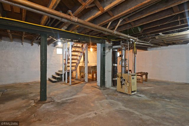 1195 Edgerton Street, Saint Paul, MN 55130