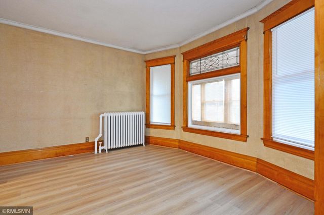 1195 Edgerton Street, Saint Paul, MN 55130